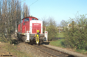 D24759 294 099thm